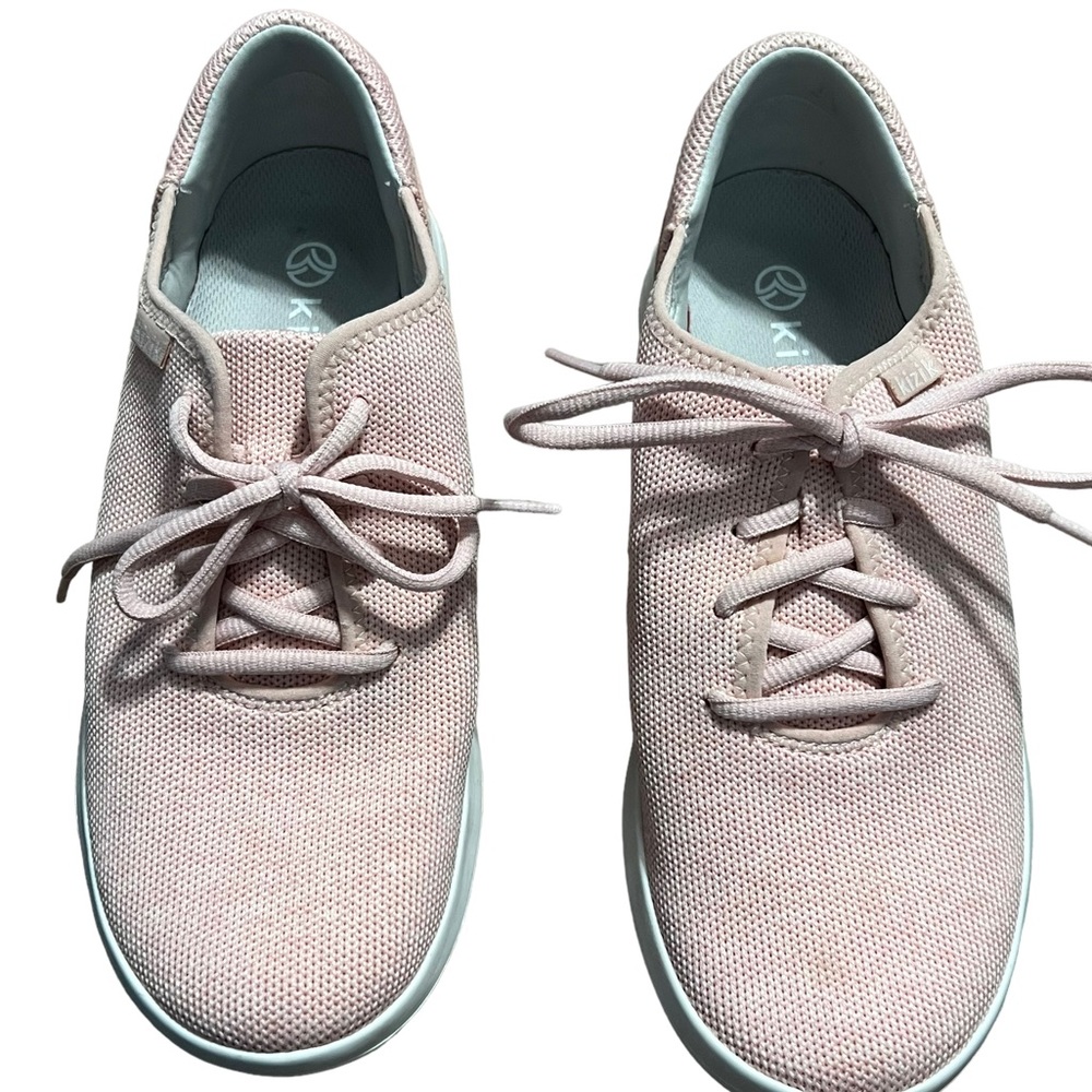 Kizik Light Pink Slip on Tie Sneakers Size 8.5 Womens
